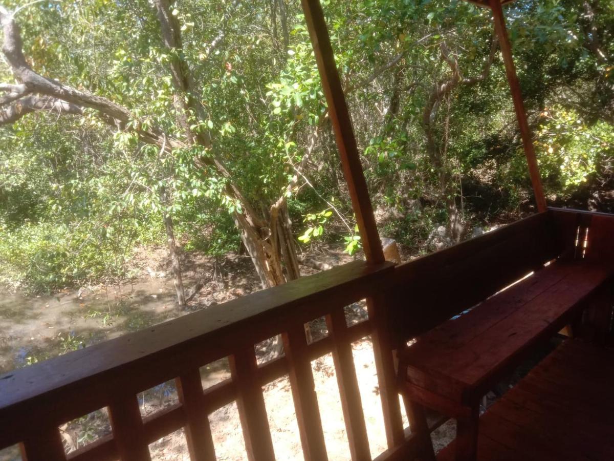 9Sathanee Ko Lanta Esterno foto