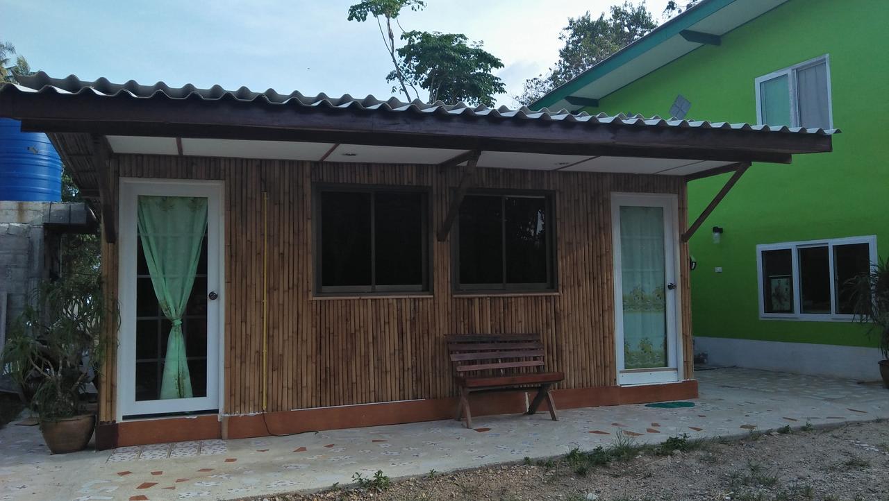 9Sathanee Ko Lanta Esterno foto