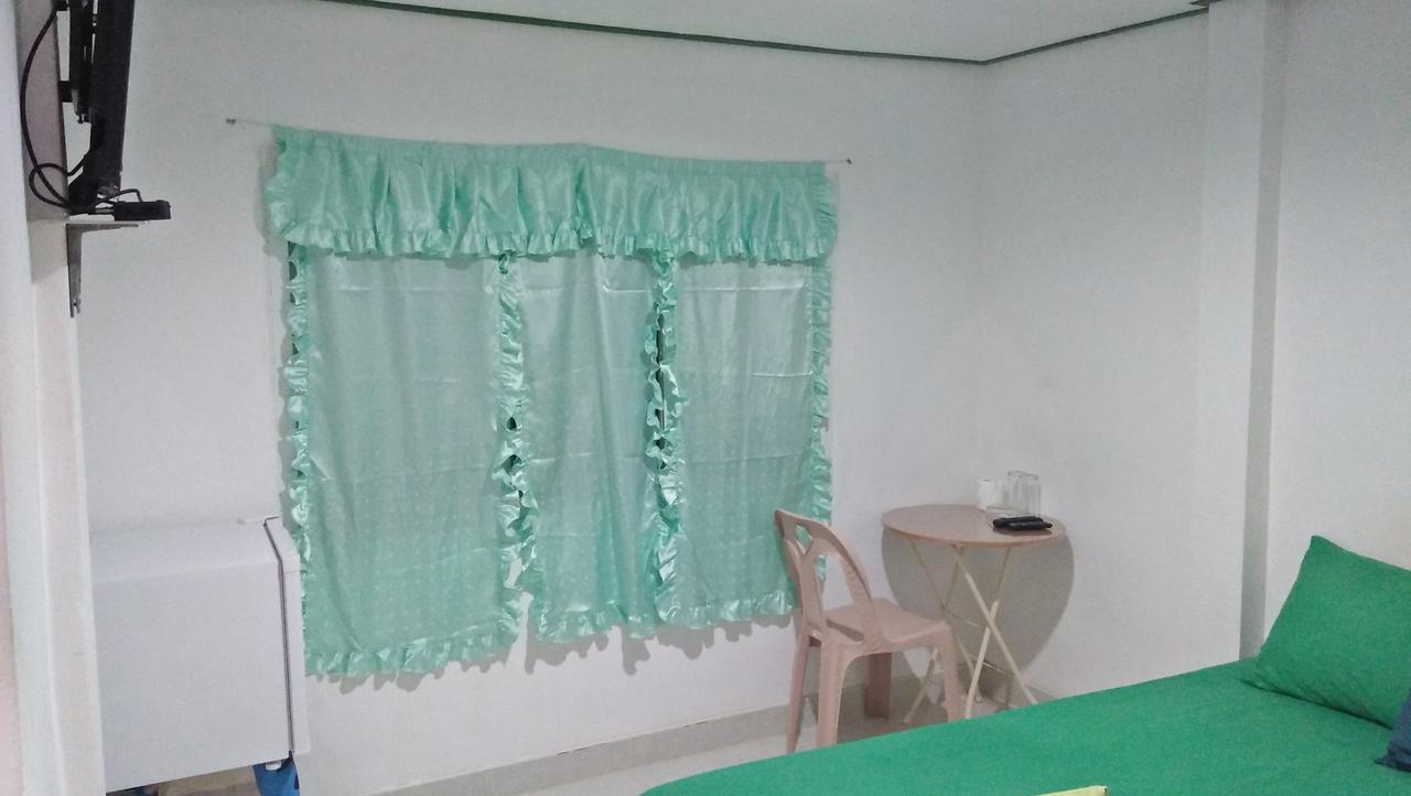9Sathanee Ko Lanta Esterno foto